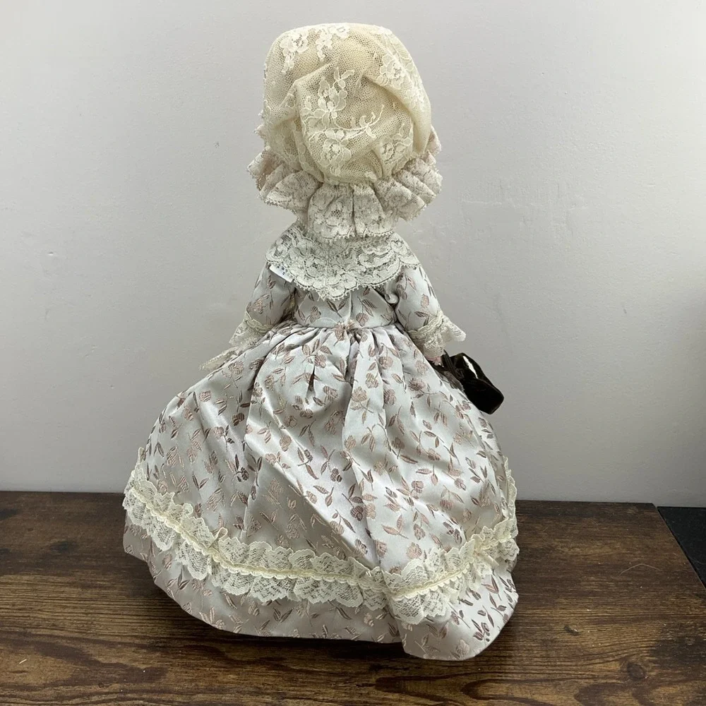 1976 Madame Alexander Martha Washington 1501 First Ladies Series Doll With Box